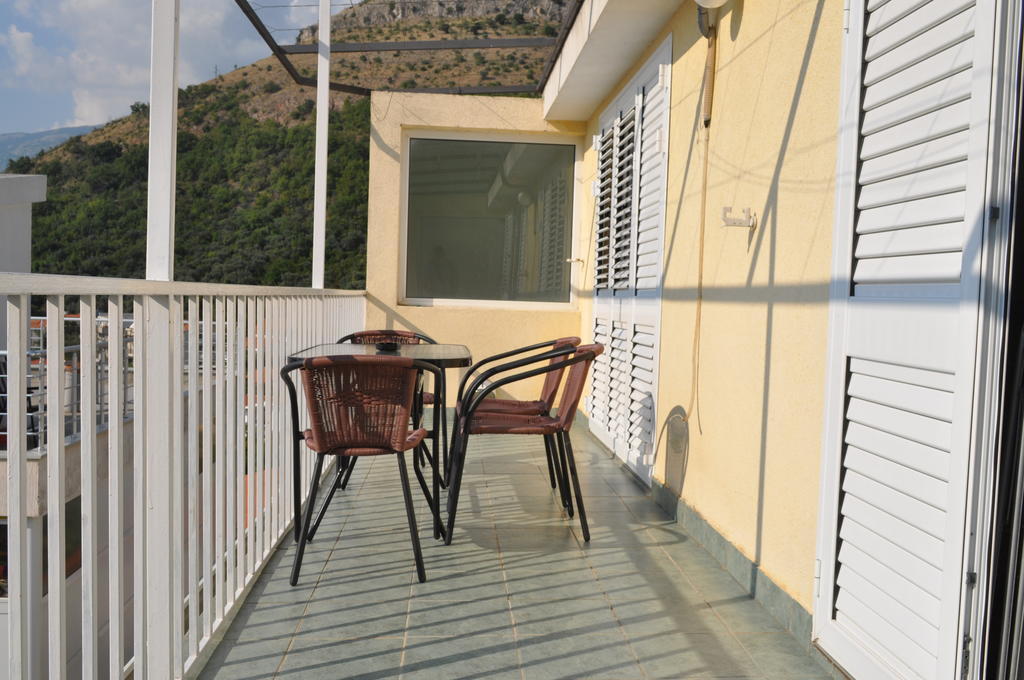 Apartments Vila Andja Sveti Stefan Ruang foto