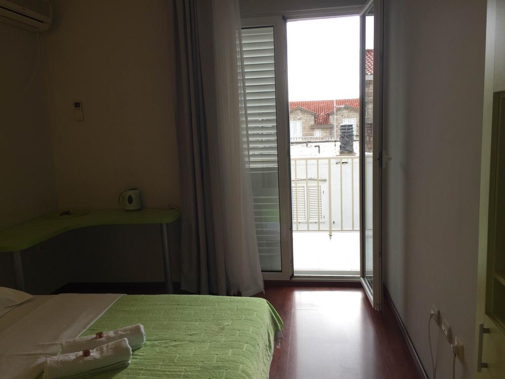 Apartments Vila Andja Sveti Stefan Bagian luar foto